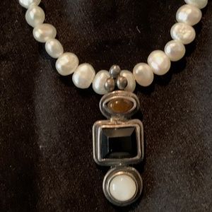 Freshwater sterling silver pendant/ three stones